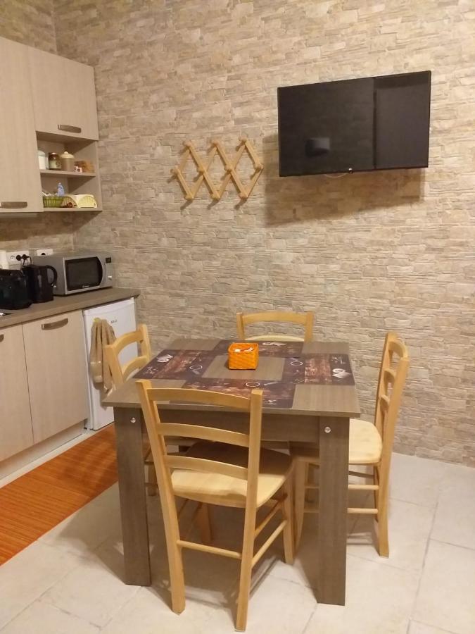 Bed and Breakfast I Marchesi Del Grillo - Vicinanze Stazione, Campus, Policlinico Bari Exterior foto